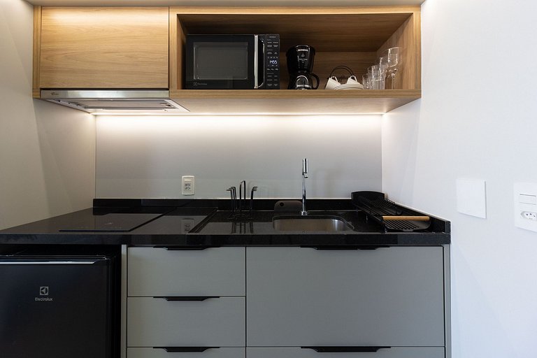 Apto elegante em andar alto próx da Paulista