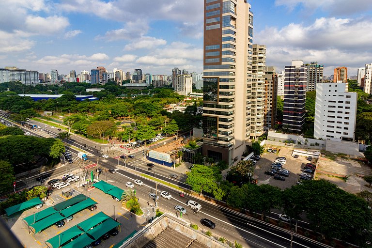 Apto 2 Quartos em Moema c/ Piscina e Coworking
