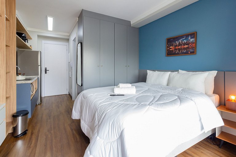 Luxo em Moema: Apto completo com varanda