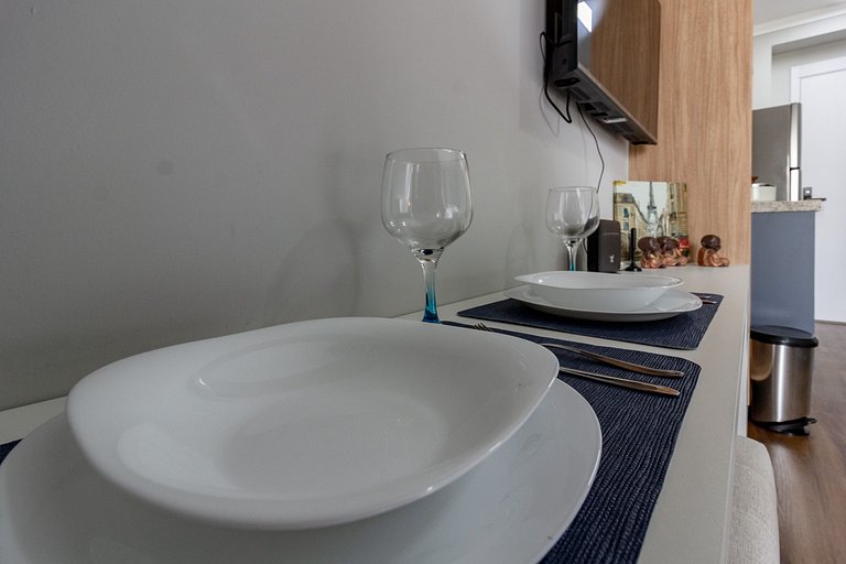 Luxo em Moema: Apto completo com varanda