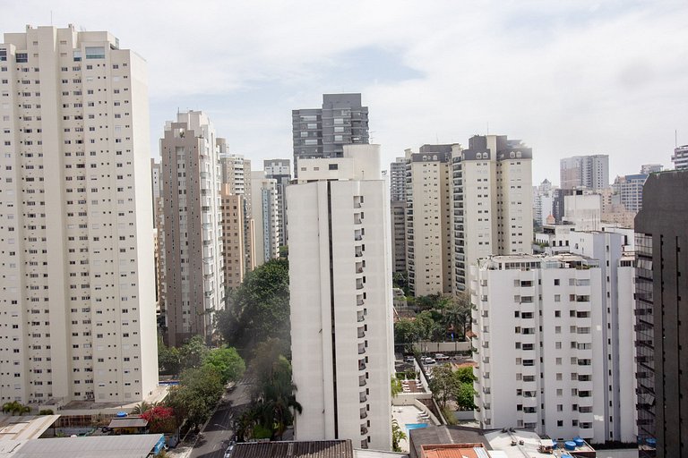 Studio em Moema com Vista Incrível e Varanda