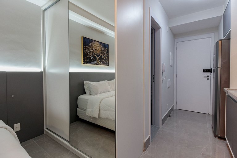 Apto completo em Moema c/ cama queen e WI-FI