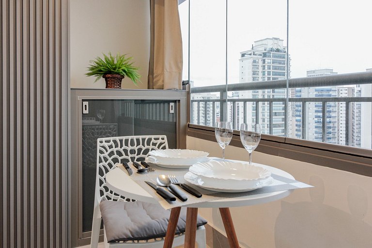 Apto completo em Moema c/ cama queen e WI-FI