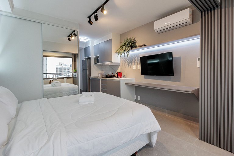 Apto completo em Moema c/ cama queen e WI-FI