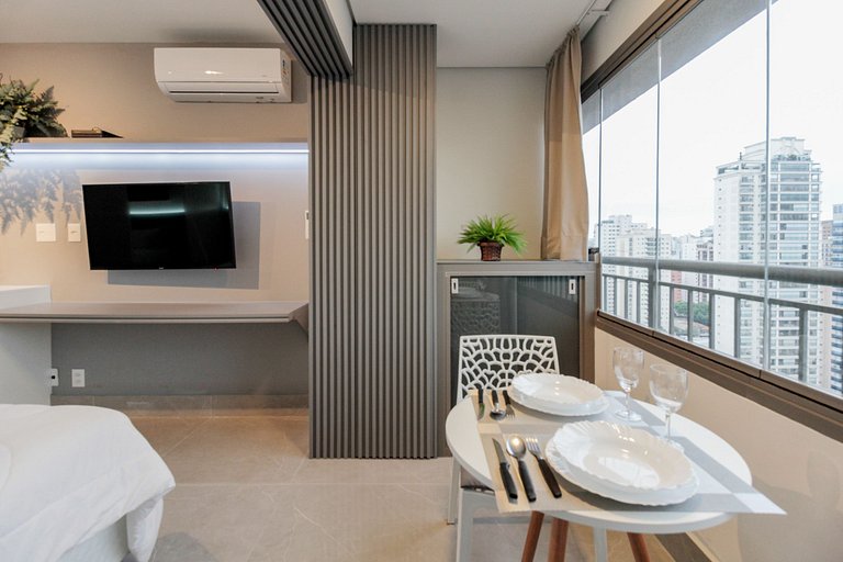 Apto completo em Moema c/ cama queen e WI-FI