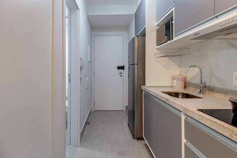 Apto completo em Moema c/ cama queen e WI-FI