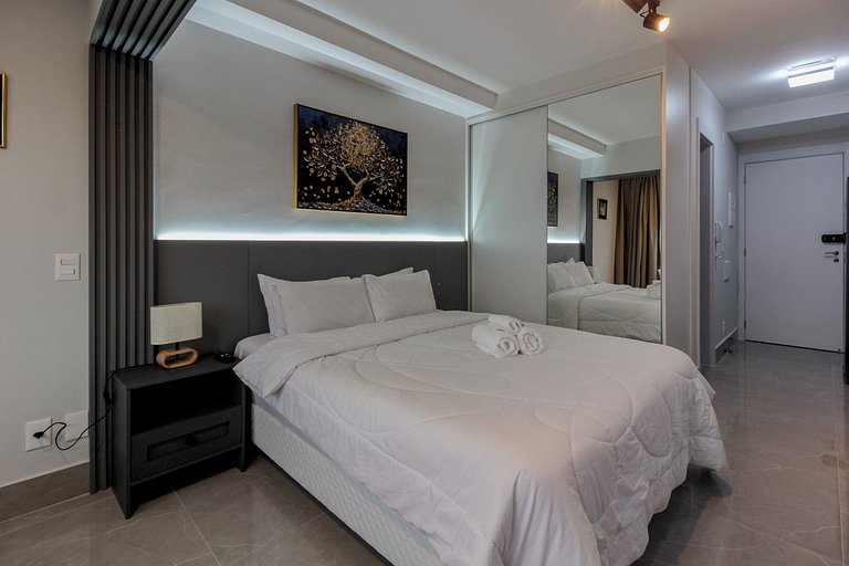 Apto completo em Moema c/ cama queen e WI-FI