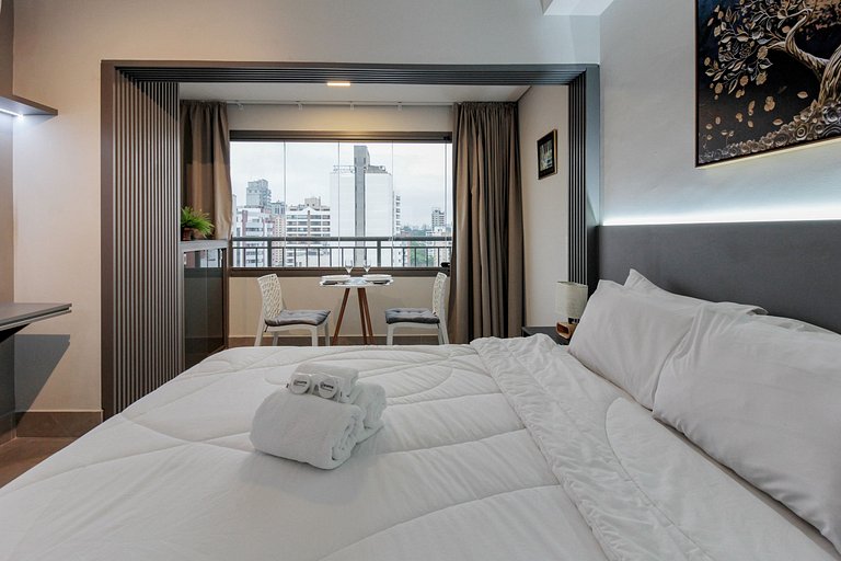 Apto completo em Moema c/ cama queen e WI-FI