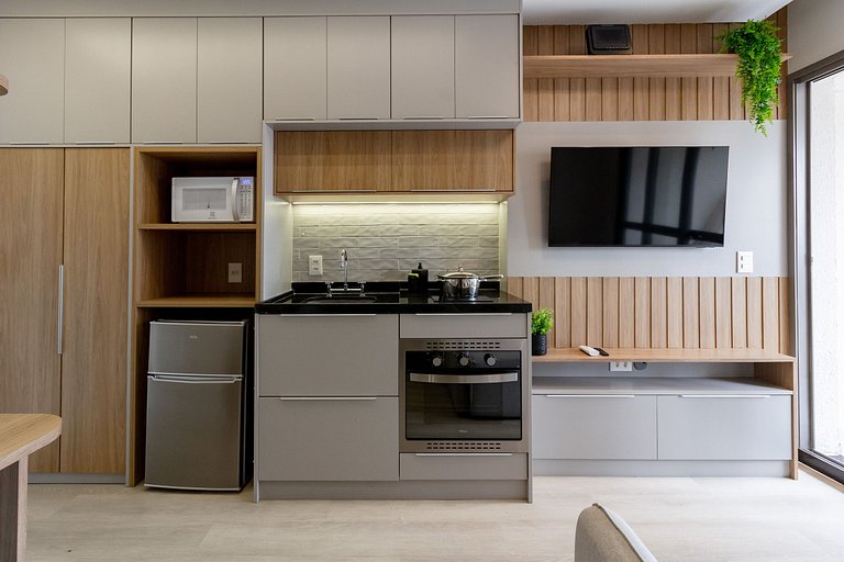 Apto completo c/ sistema de self check-in e WI-FI