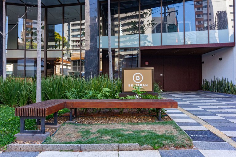 Studio c/ varanda | Ao lado do Metrô Brooklin