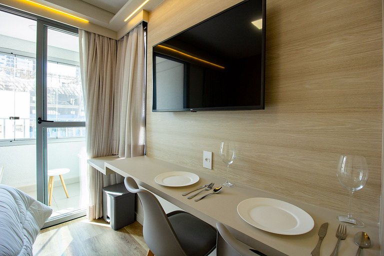 Studio Premium Brooklin c/ Ar-Condicionado e Piscina