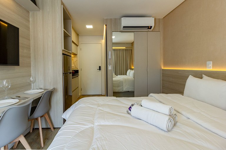 Studio Premium Brooklin c/ Ar-Condicionado e Piscina