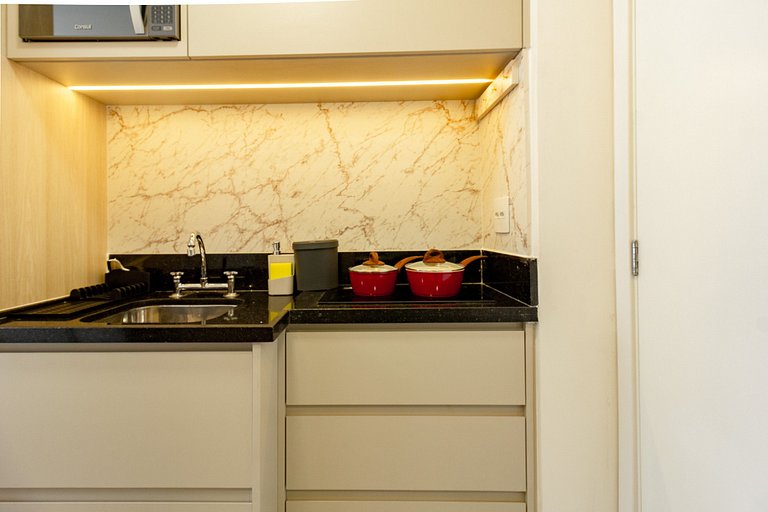 Studio Premium Brooklin c/ Ar-Condicionado e Piscina