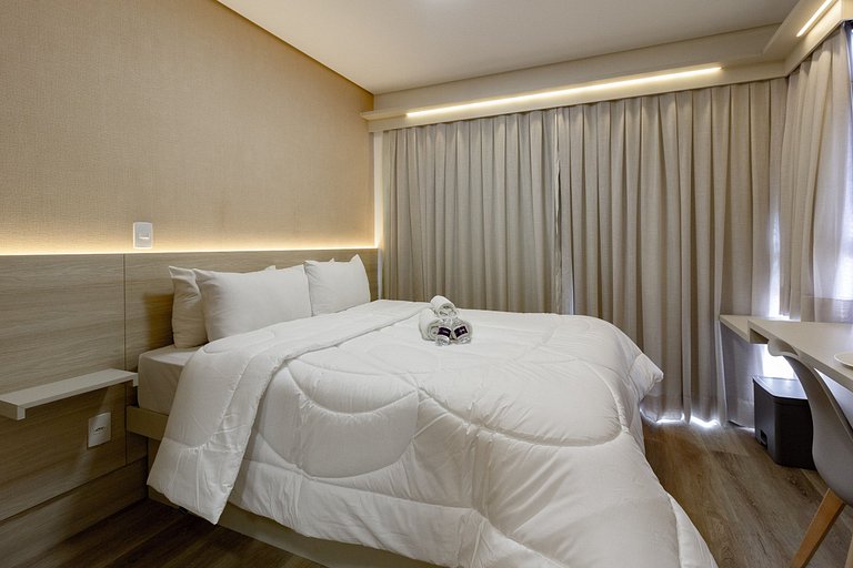 Studio Premium Brooklin c/ Ar-Condicionado e Piscina