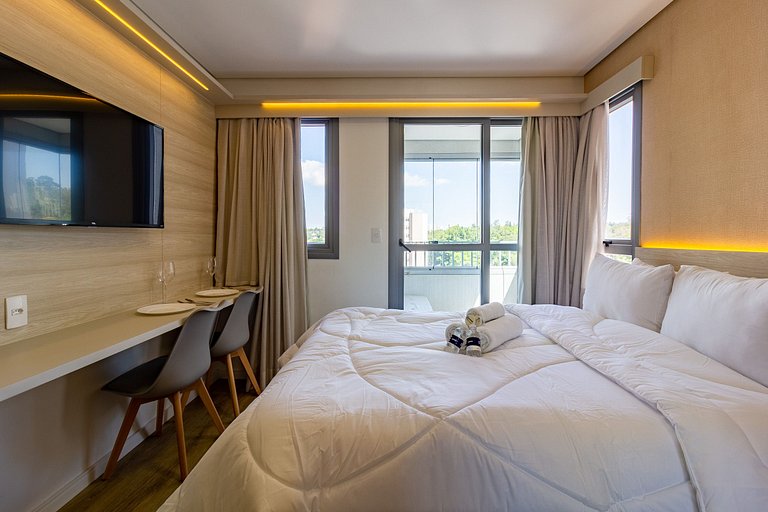 Studio c/ varanda | Ao lado do Metrô Brooklin