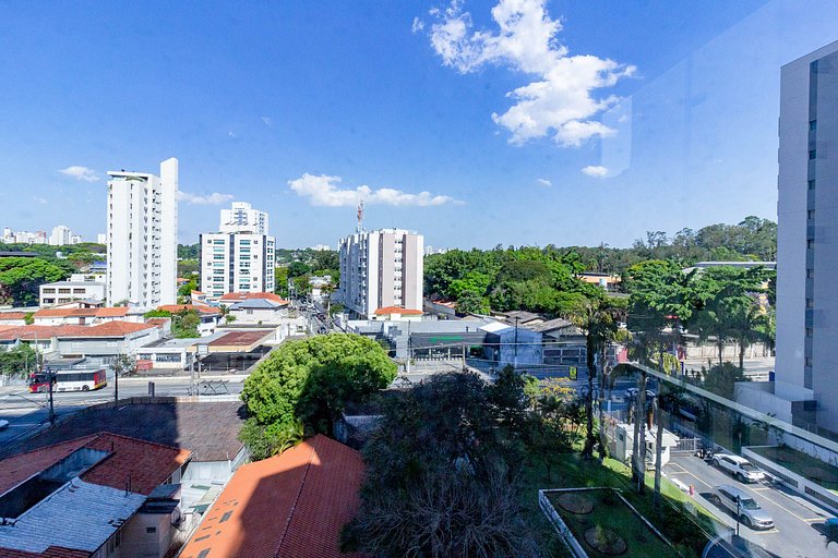 Studio Brooklin c/ Varanda, Metrô, Piscina e Coworking
