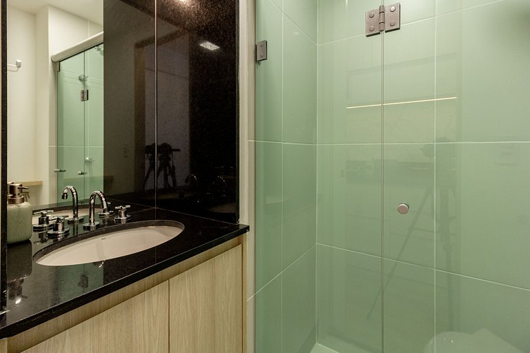 Studio Brooklin c/ Varanda, Metrô, Piscina e Coworking