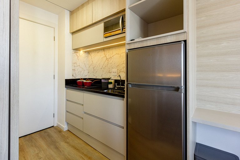 Studio c/ varanda | Ao lado do Metrô Brooklin