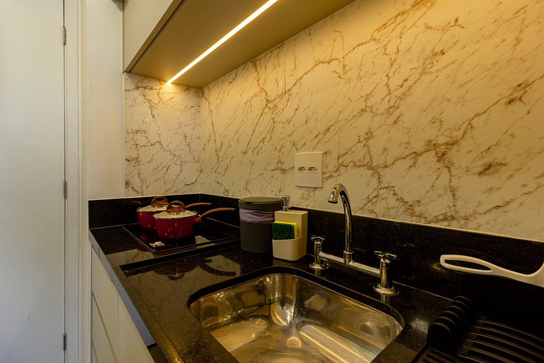 Studio Brooklin c/ Varanda, Metrô, Piscina e Coworking