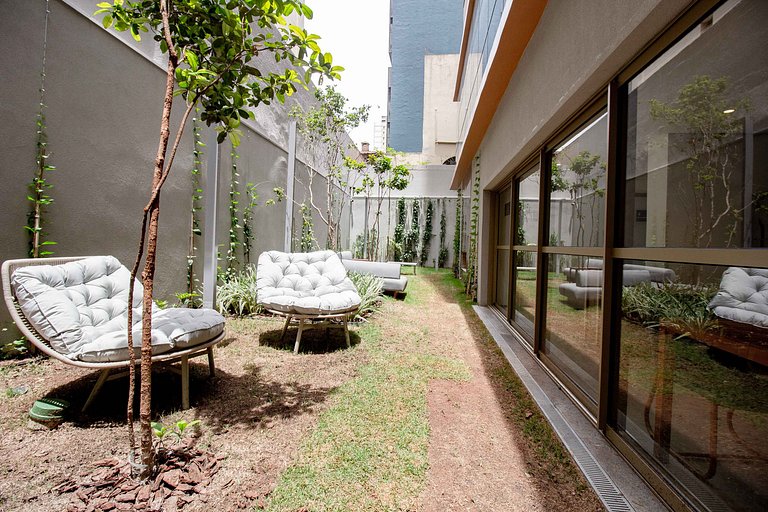 Luxo e conforto | Apto completo c/ varanda