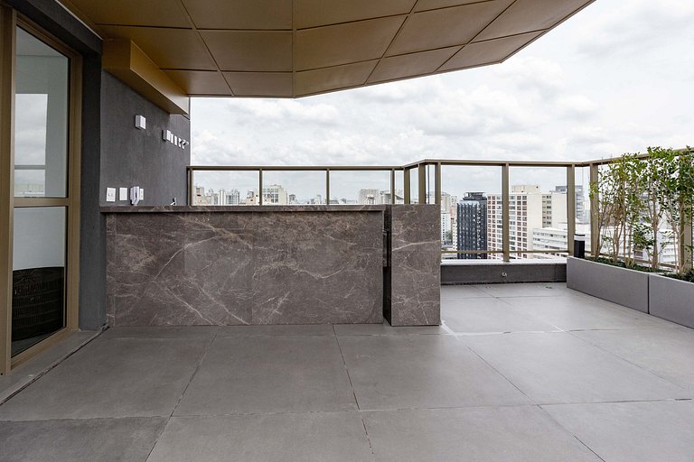 Luxo e conforto | Apto completo c/ varanda