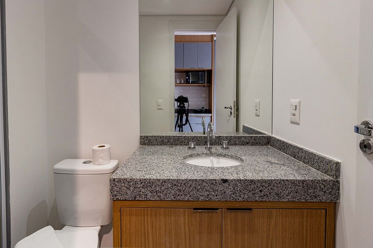 Luxo e conforto | Apto completo c/ varanda