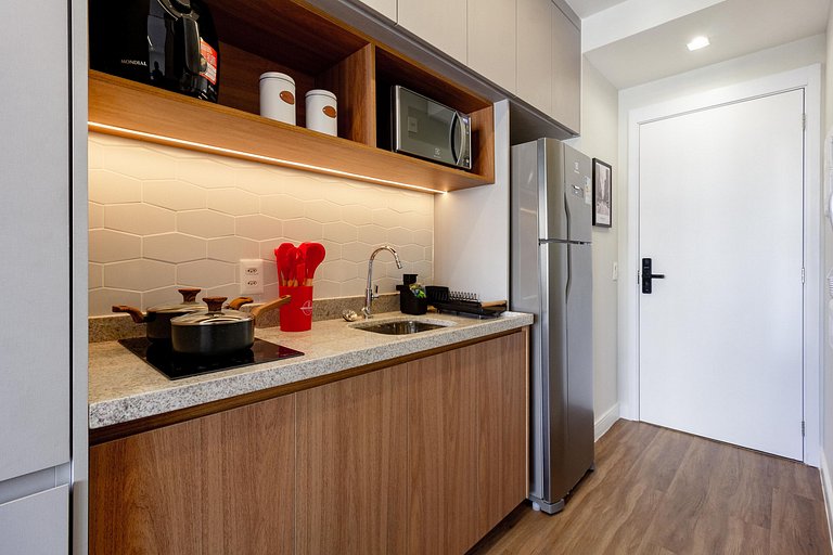 Studio em Moema com Varanda e Coworking