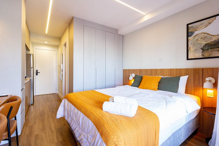 Studio em Moema com Varanda e Coworking