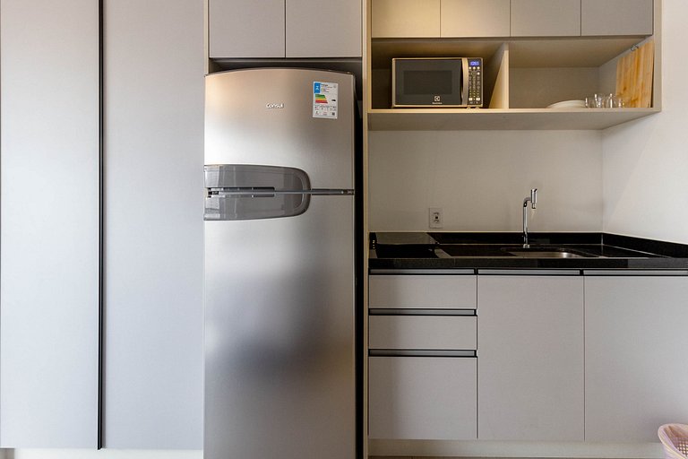 Aptosuperior com varanda próximo da Paulista