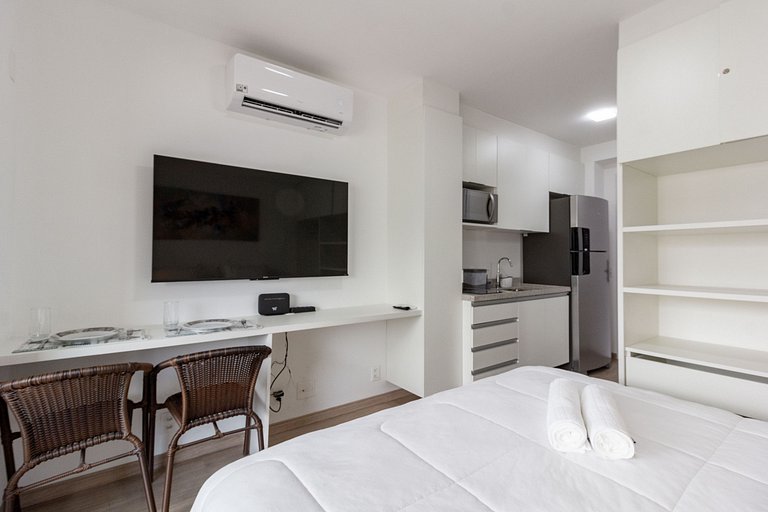 Conforto: Apto c/ cama queen em Moema