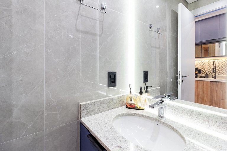 Studio em Moema com Piscina no Coração de Moema
