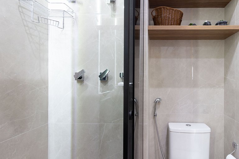 Studio em Moema com Piscina no Coração de Moema