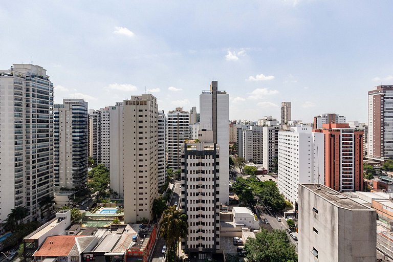 Studio em Moema com Piscina no Coração de Moema