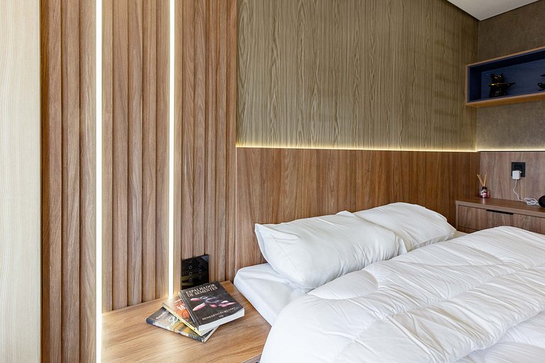 Studio em Moema com Piscina no Coração de Moema