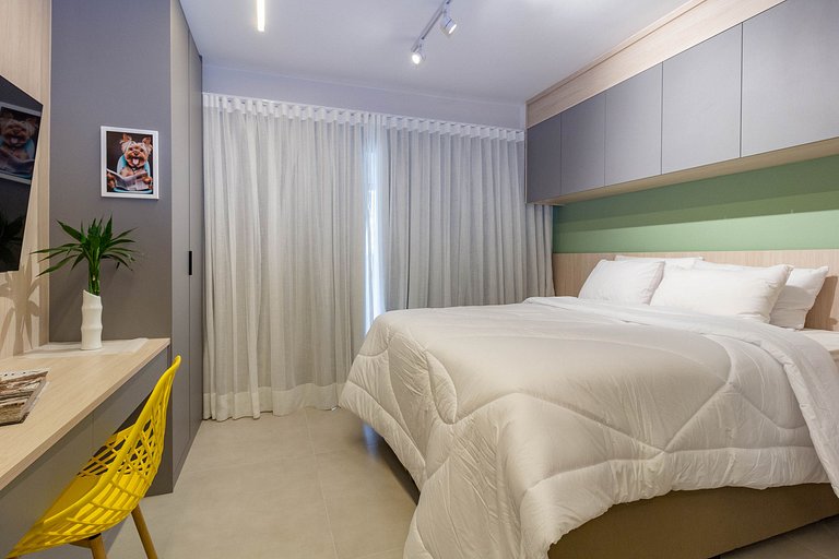 Prédio com Piscina/Academia Perto da Paulista