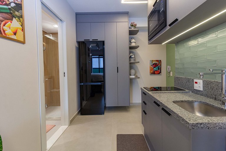 Prédio com Piscina/Academia Perto da Paulista