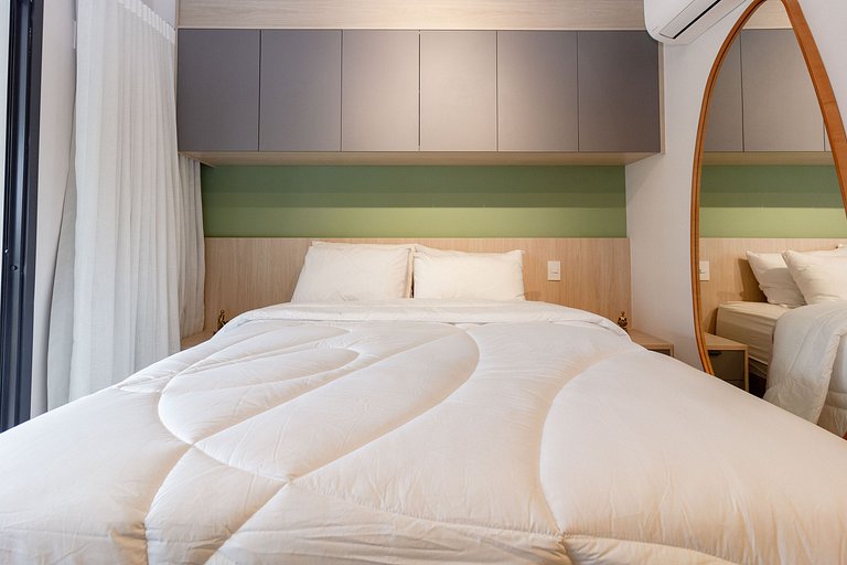 Prédio com Piscina/Academia Perto da Paulista