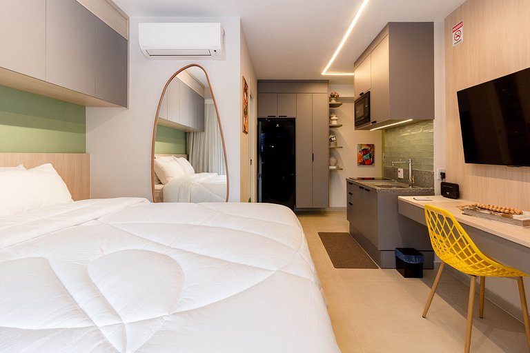 Prédio com Piscina/Academia Perto da Paulista