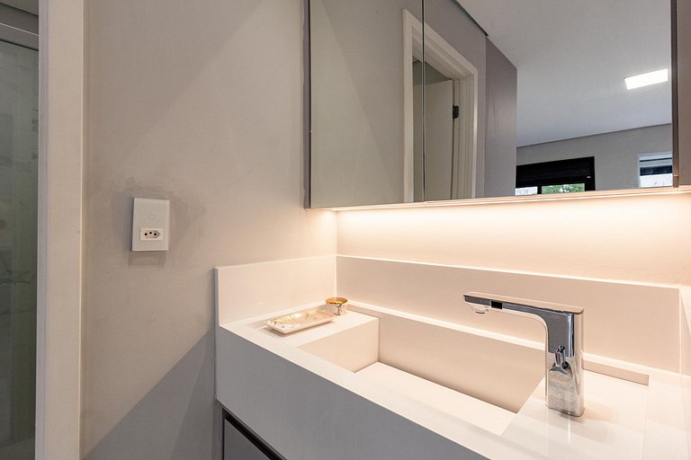 Business Class Pinheiros: Ao lado da Faria Lima