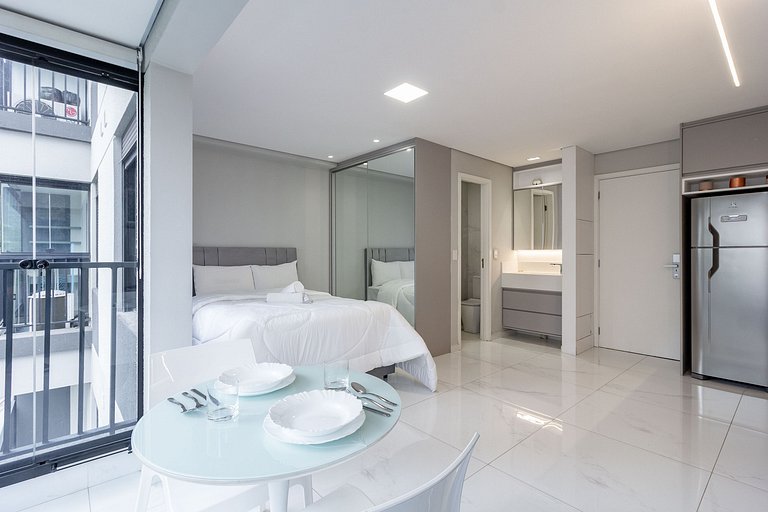 Business Class Pinheiros: Ao lado da Faria Lima