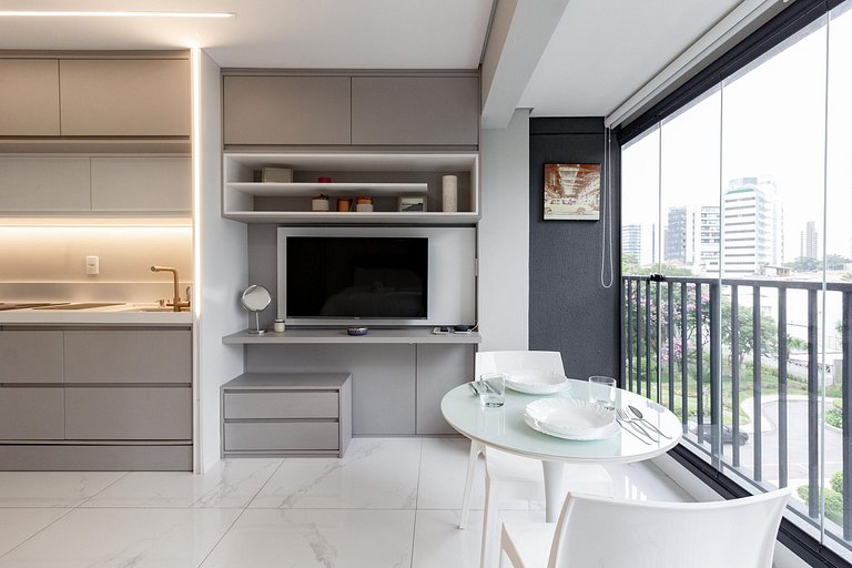 Business Class Pinheiros: Ao lado da Faria Lima