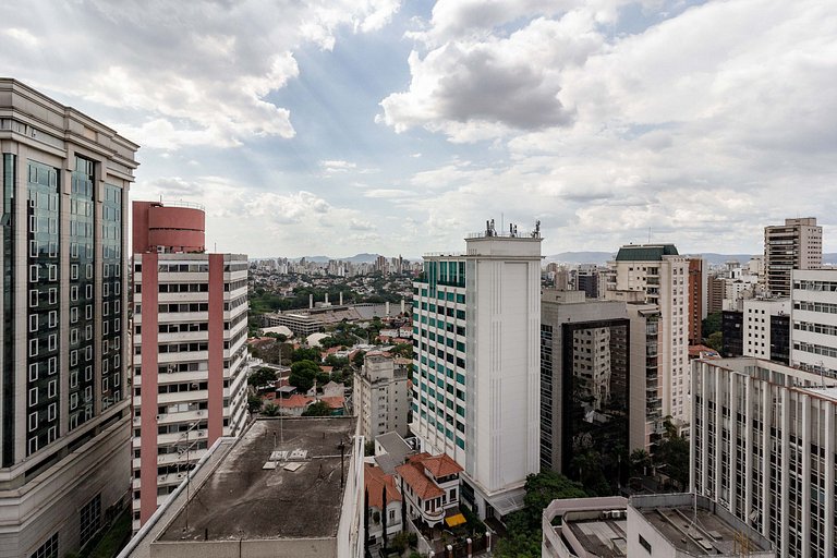 Estúdio | Varanda | próximo a Paulista