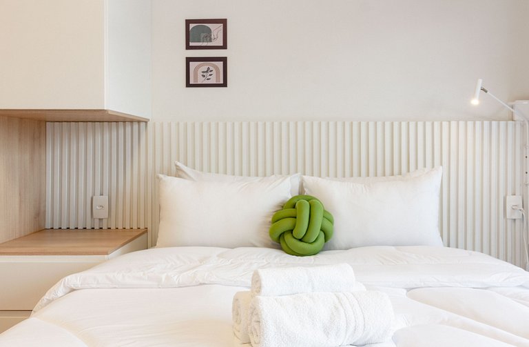 Design e Conforto no Brooklin | Cama Queen & AC