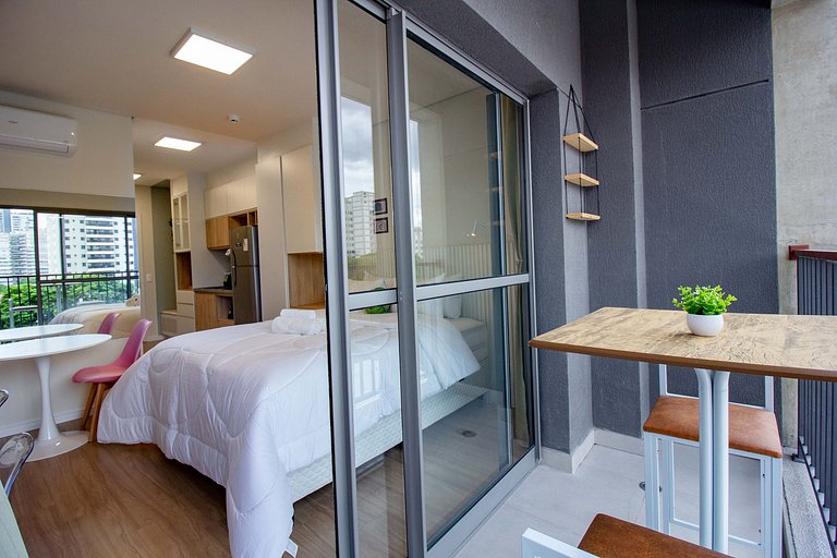 Design e Conforto no Brooklin | Cama Queen & AC