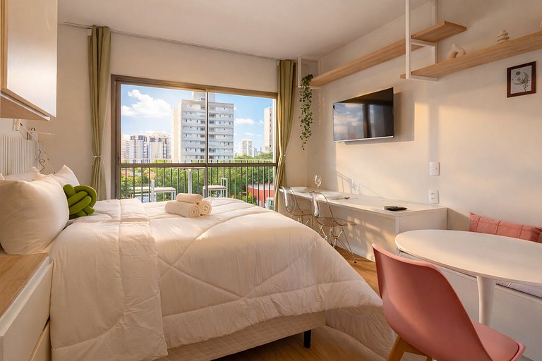 Design e Conforto no Brooklin | Cama Queen & AC