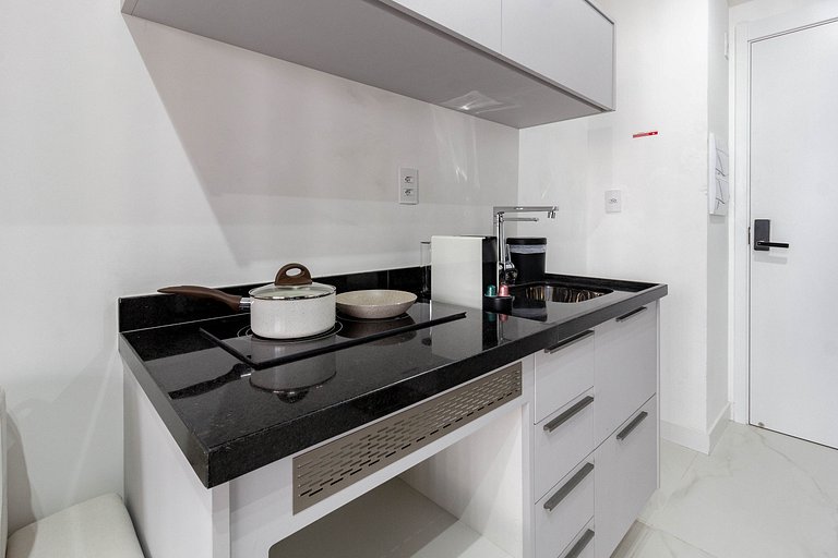 Estúdio Moderno no Coração dos Jardins