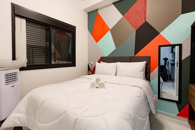 Charme e Conforto em SP: Wi-Fi, AC e Espaço para 4