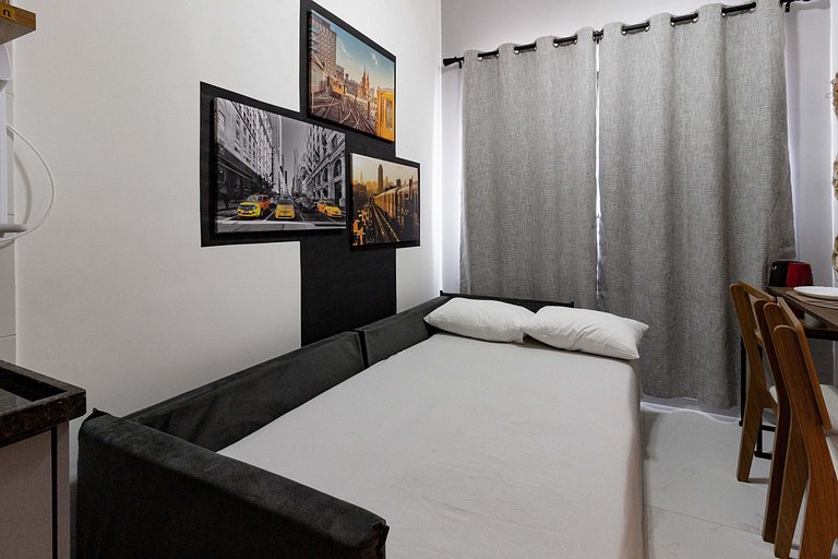 Charme e Conforto em SP: Wi-Fi, AC e Espaço para 4