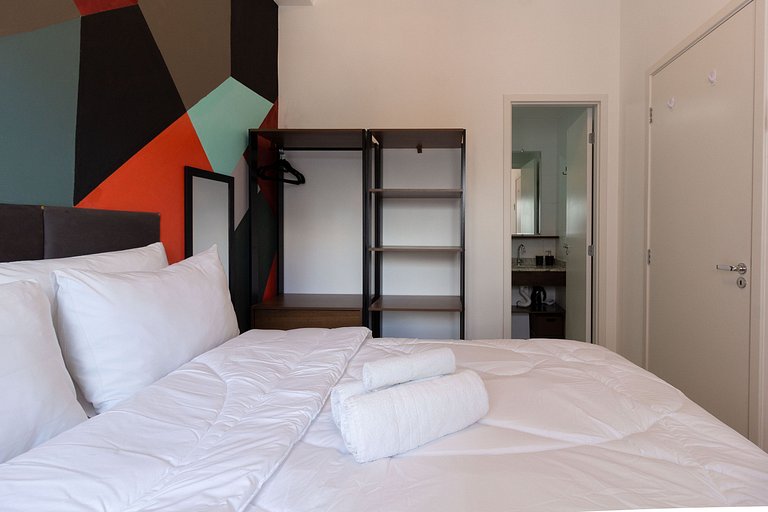 Charme e Conforto em SP: Wi-Fi, AC e Espaço para 4