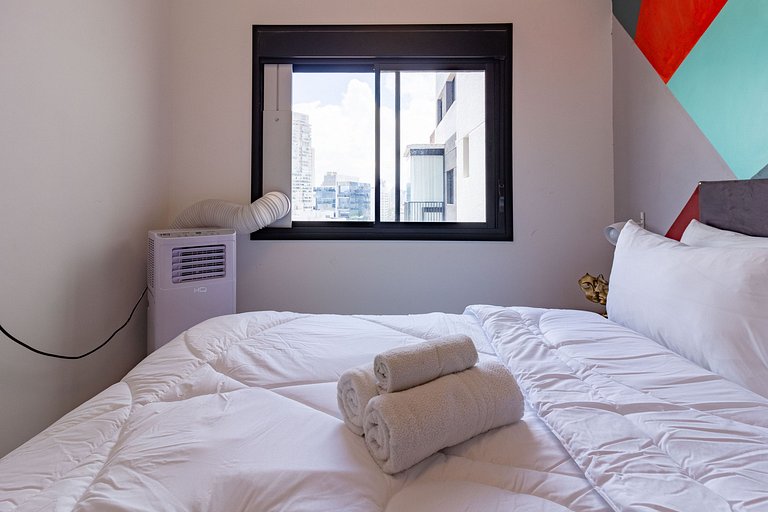 Charme e Conforto em SP: Wi-Fi, AC e Espaço para 4